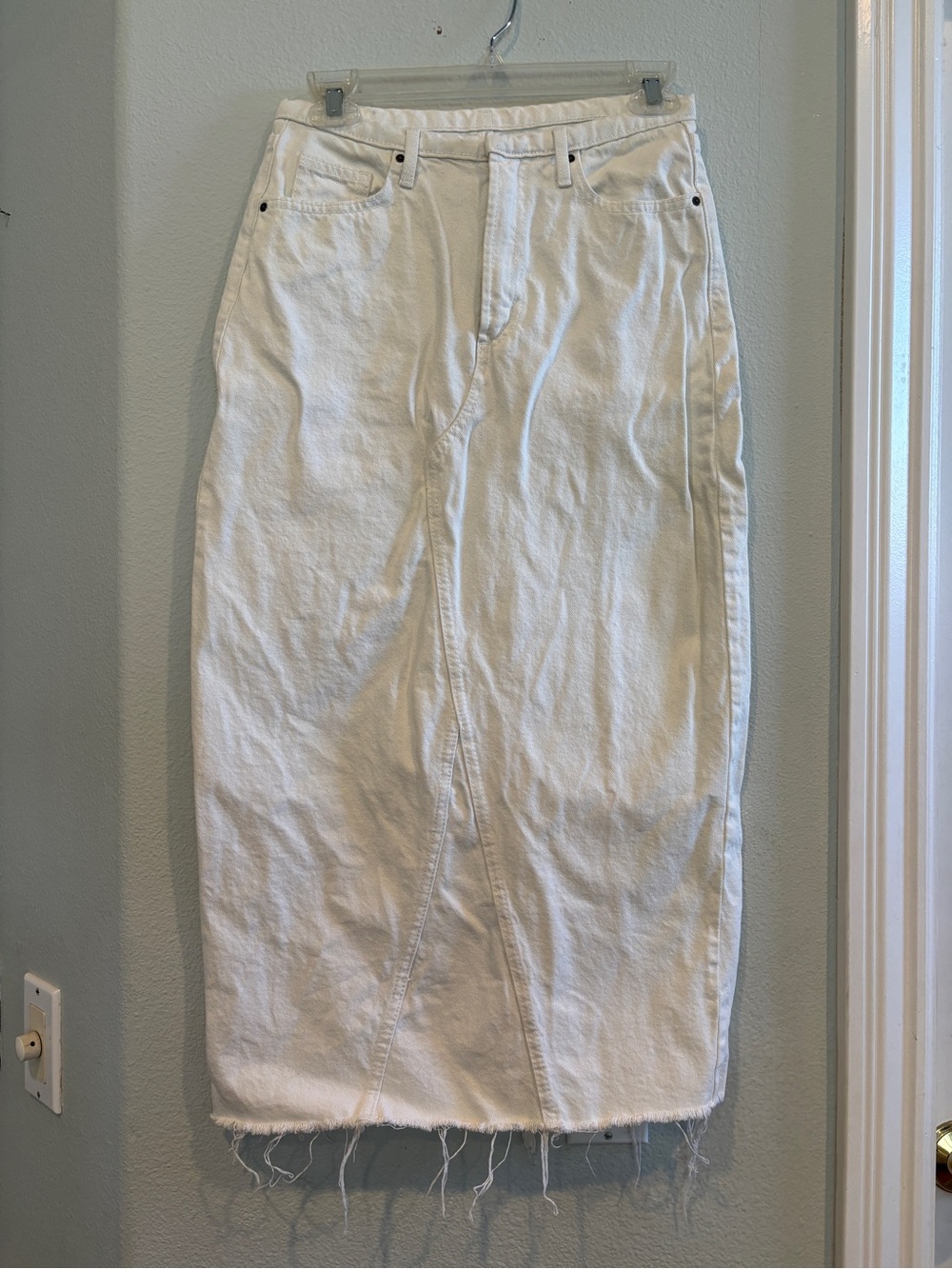 Cotton On White Frayed-Hem Denim Midi Skirt